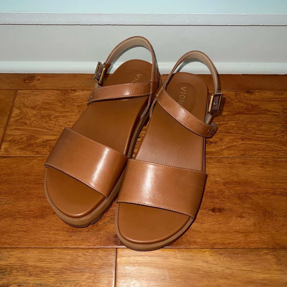 Vionic Jamie Flatform Lug Sandal Tan Leather Size 7.5